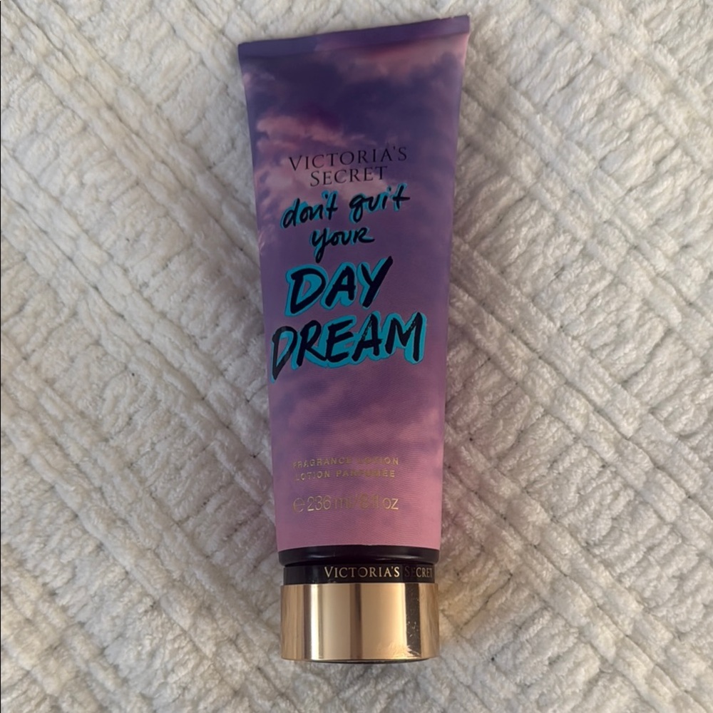 Victoria's Secret Day Dream Lotion in Purple and Gold